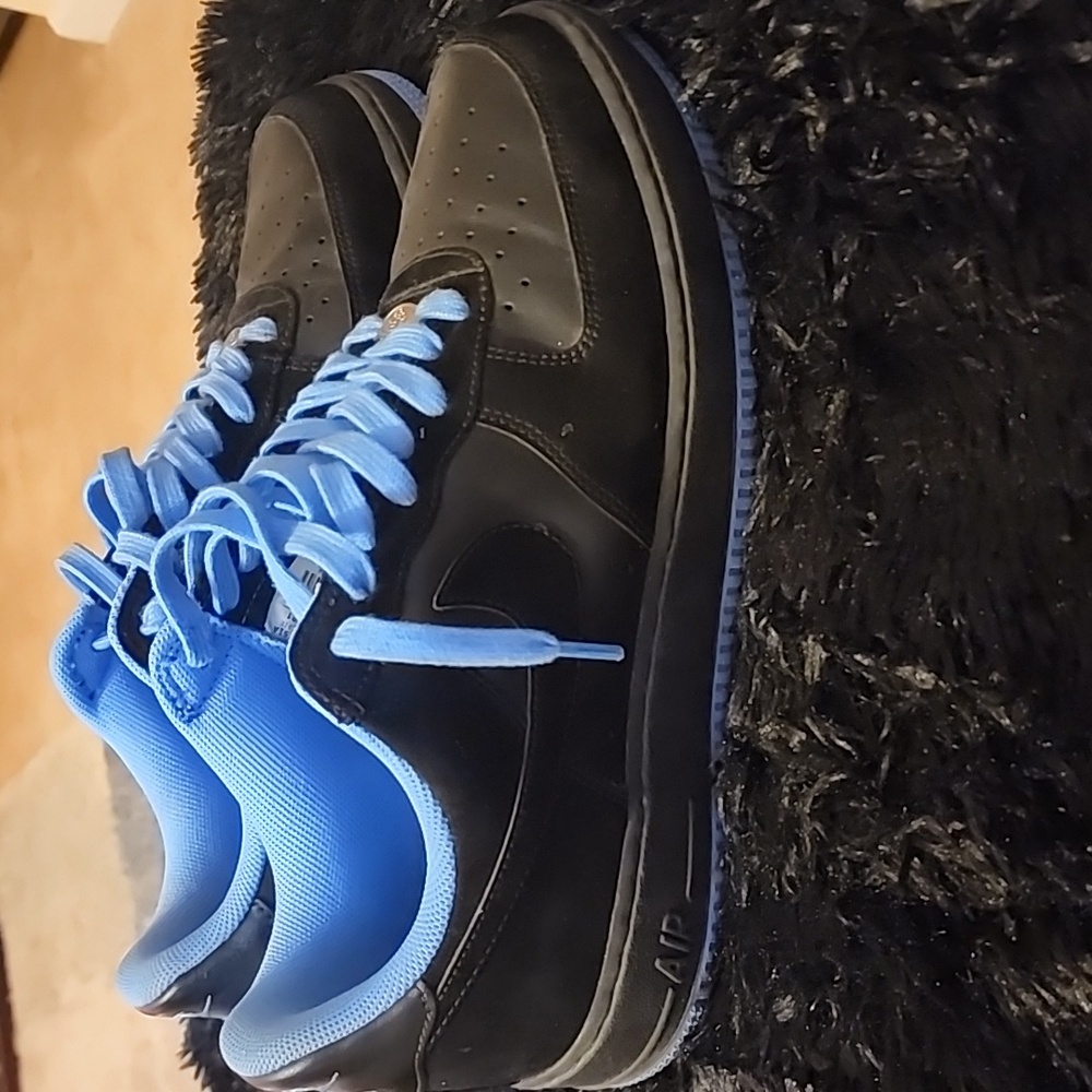 Nike Air Force 1 Low Black/University Blue. Size 9-1/12. AF1